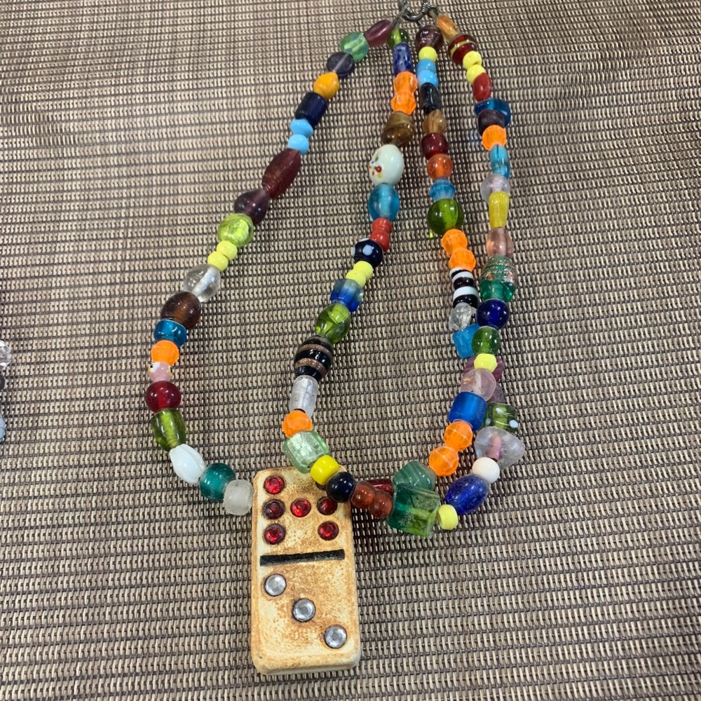 NWOT country chunky necklace